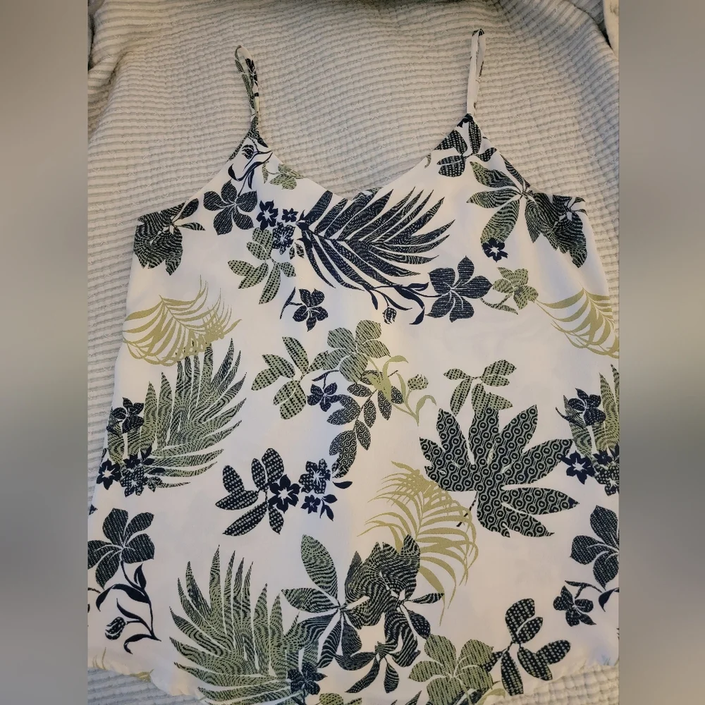 Floral Blouse - Picture 2 of 4